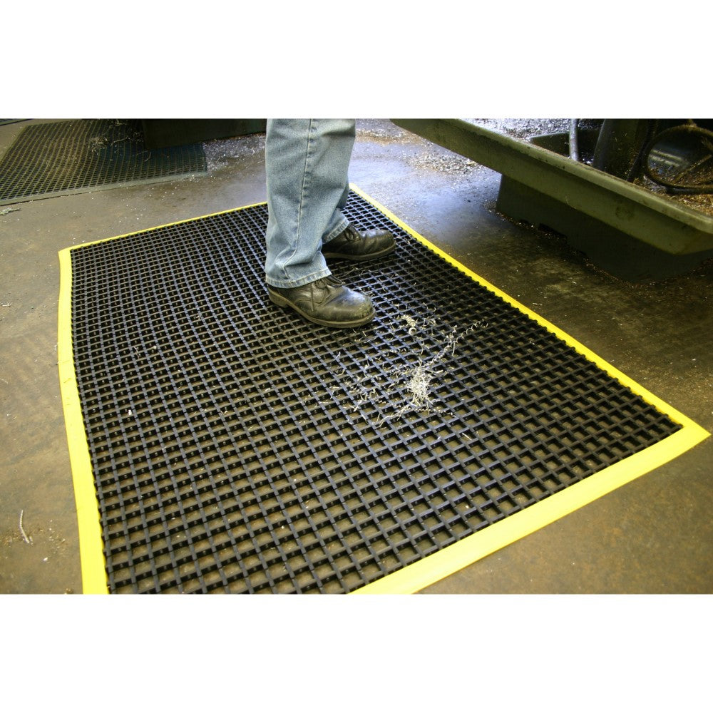 COBA Workstation 2222 on a workshop floor
